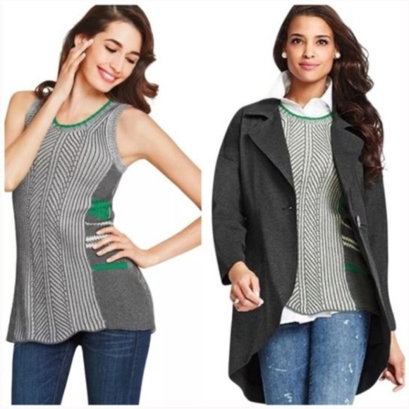 3/$15 CAbi Trident Knit Sleeveless Sweater Tunic - Picture 1 of 7